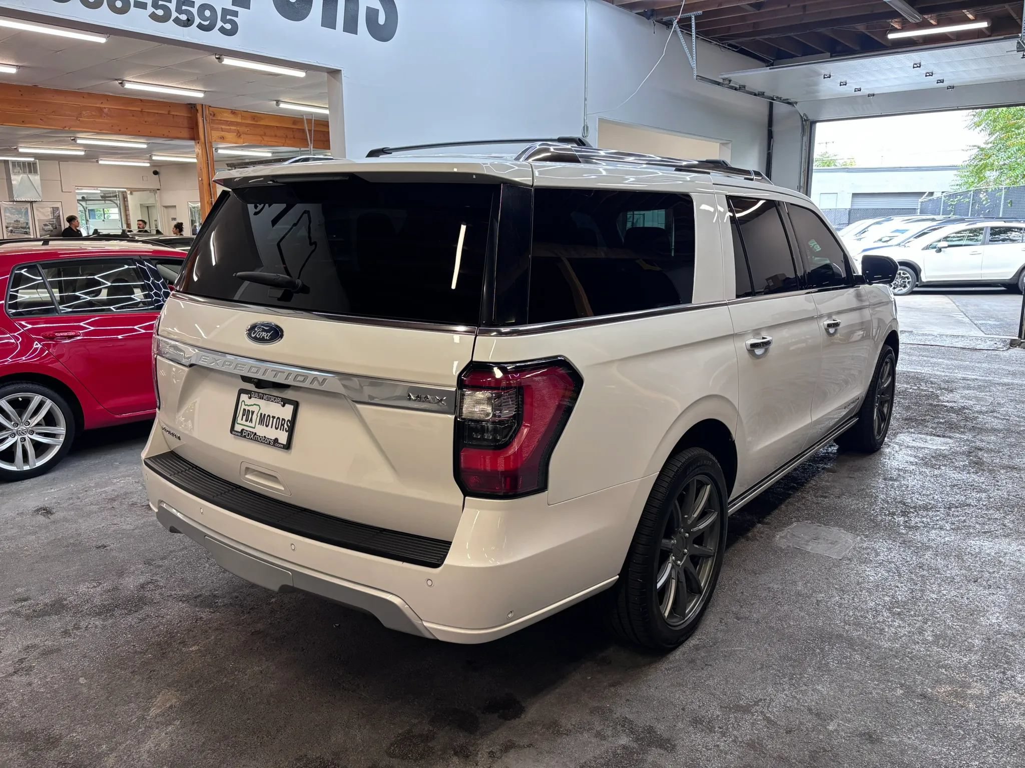 Used 2020 Ford Expedition Max Platinum AWD/4WD image 6