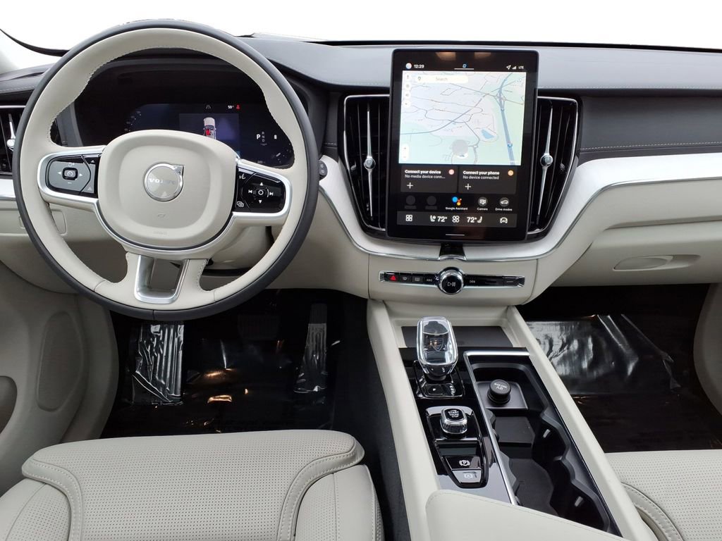 New 2026 Volvo XC60 B5 Ultra w/ Protection Package Premier image 8