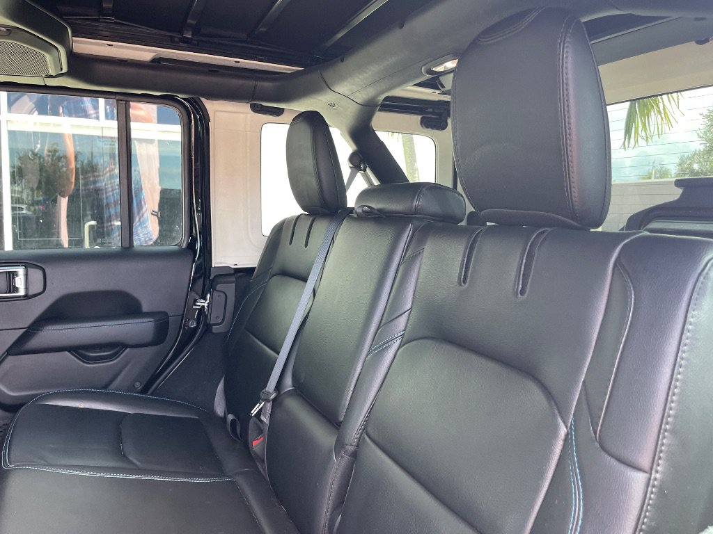 Used 2022 Jeep Wrangler Unlimited Rubicon 4xe w/ Safety Group AWD/4WD image 27