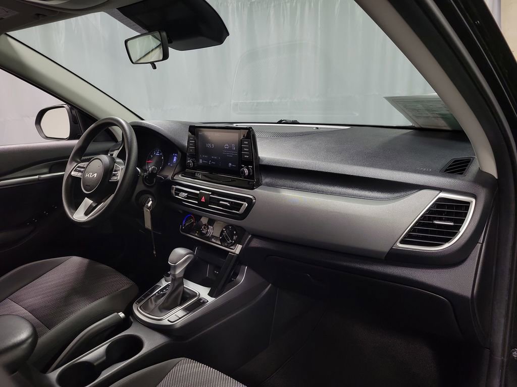 Used 2022 Kia Seltos LX AWD/4WD image 27