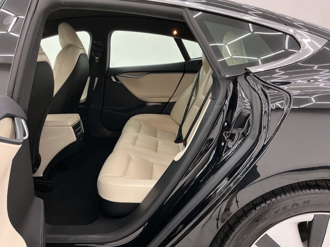 Used 2021 Tesla Model S Long Range Plus AWD/4WD image 20