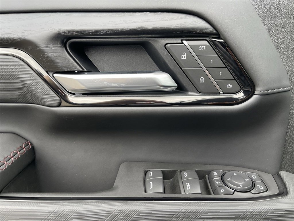 New 2025 GMC Sierra 2500 AT4X w/ AT4X AEV Edition image 24