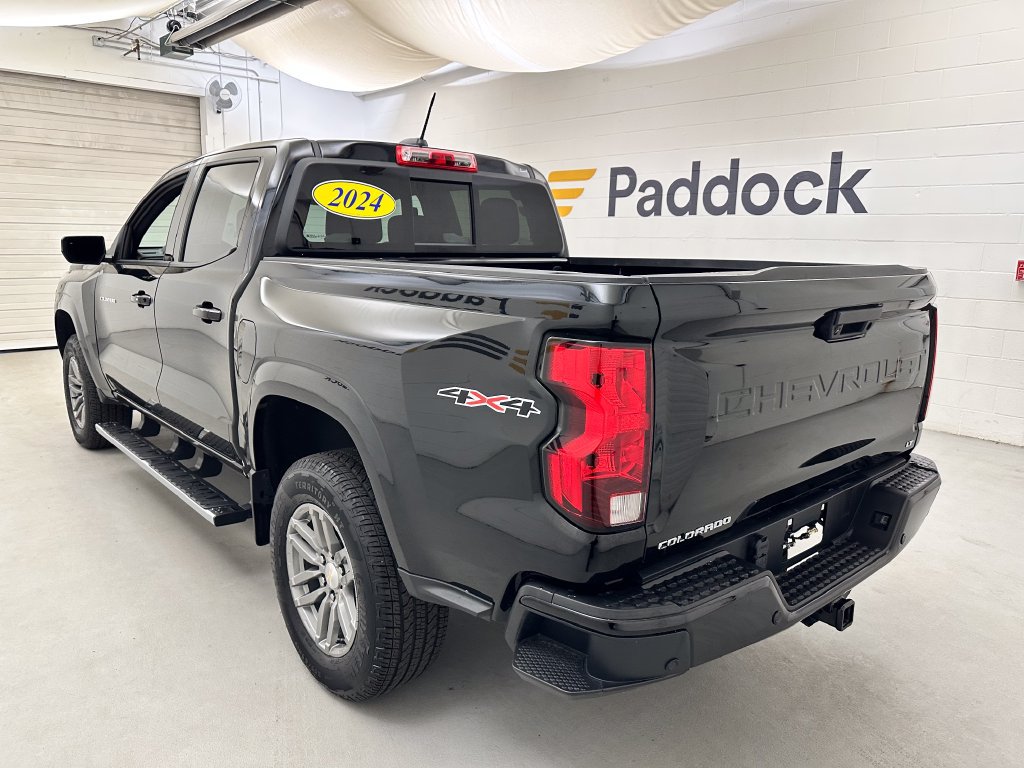 Used 2024 Chevrolet Colorado LT w/ LT Convenience Package AWD/4WD image 6