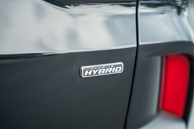 Used 2023 Ford Escape SE w/ PHEV Premium Package FWD image 9
