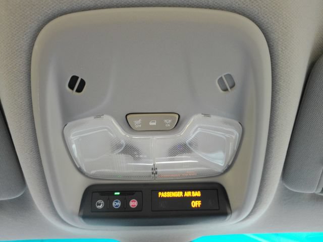 Used 2019 Chevrolet Bolt LT FWD image 46