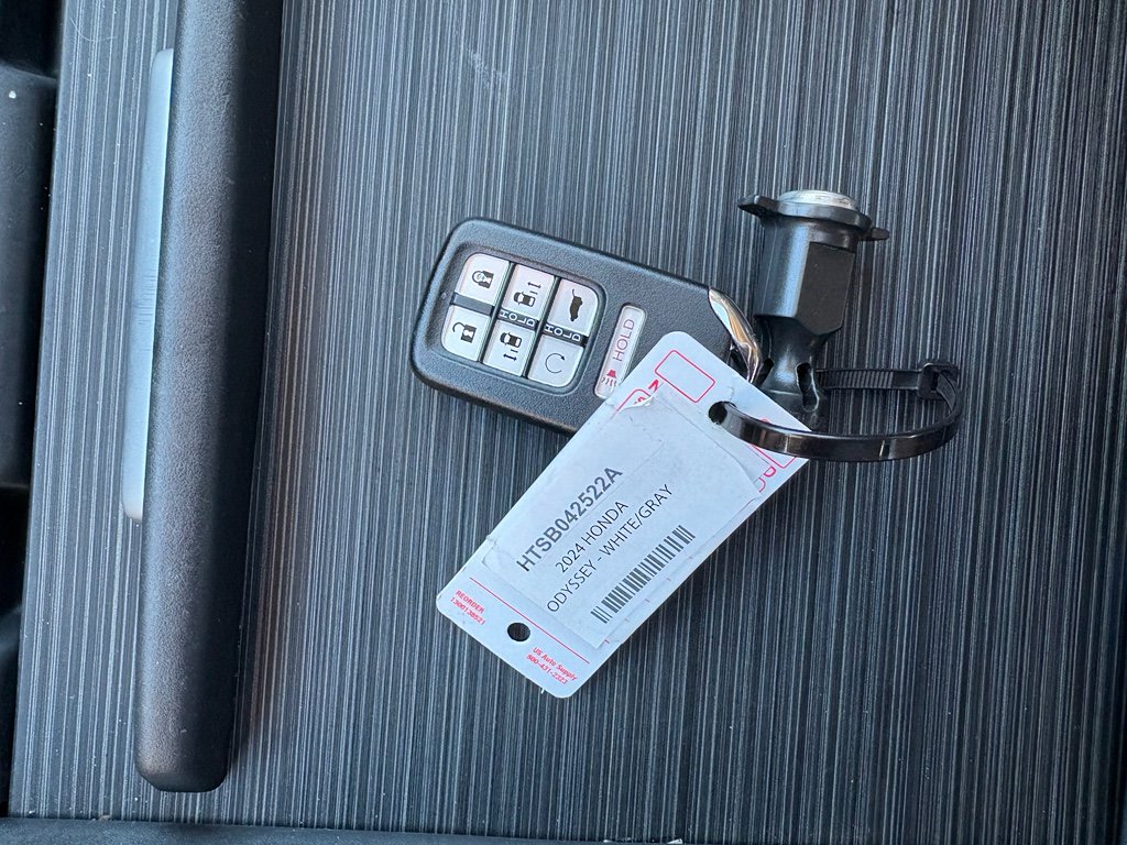 Certified 2024 Honda Odyssey Elite image 38