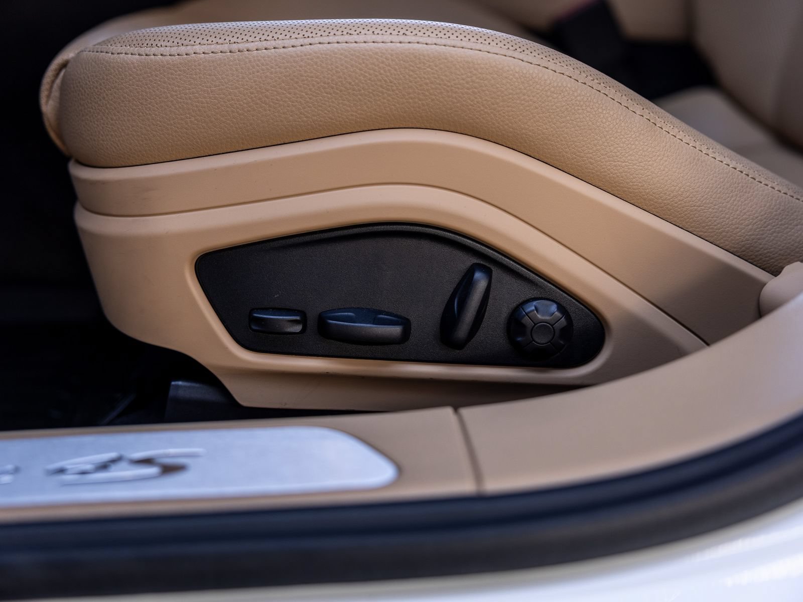 Certified 2023 Porsche Panamera 4S AWD/4WD image 42