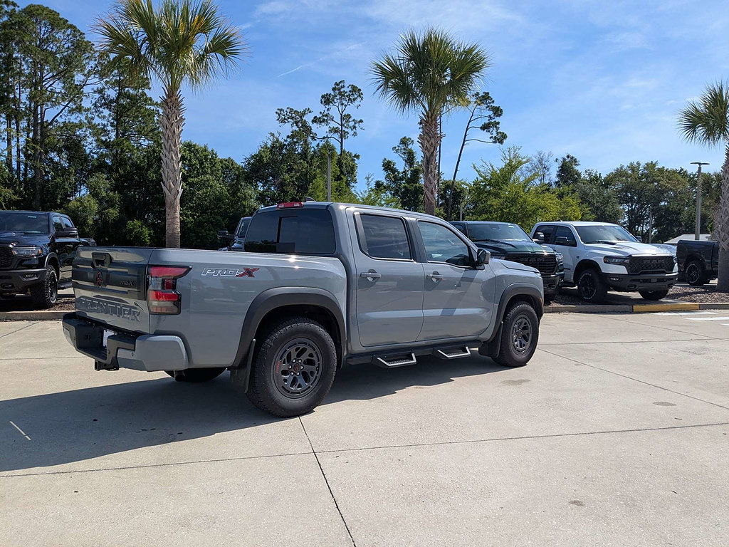 Used 2025 Nissan Frontier Pro-X w/ Pro Convenience Package RWD image 3