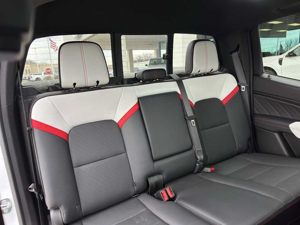 Used 2024 GMC Canyon AT4X AWD/4WD image 40
