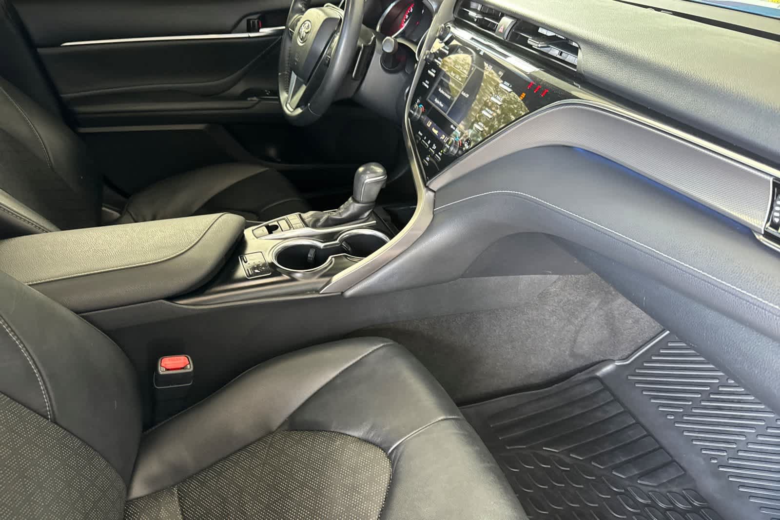 Used 2018 Toyota Camry XSE w/ Audio Package FWD image 16