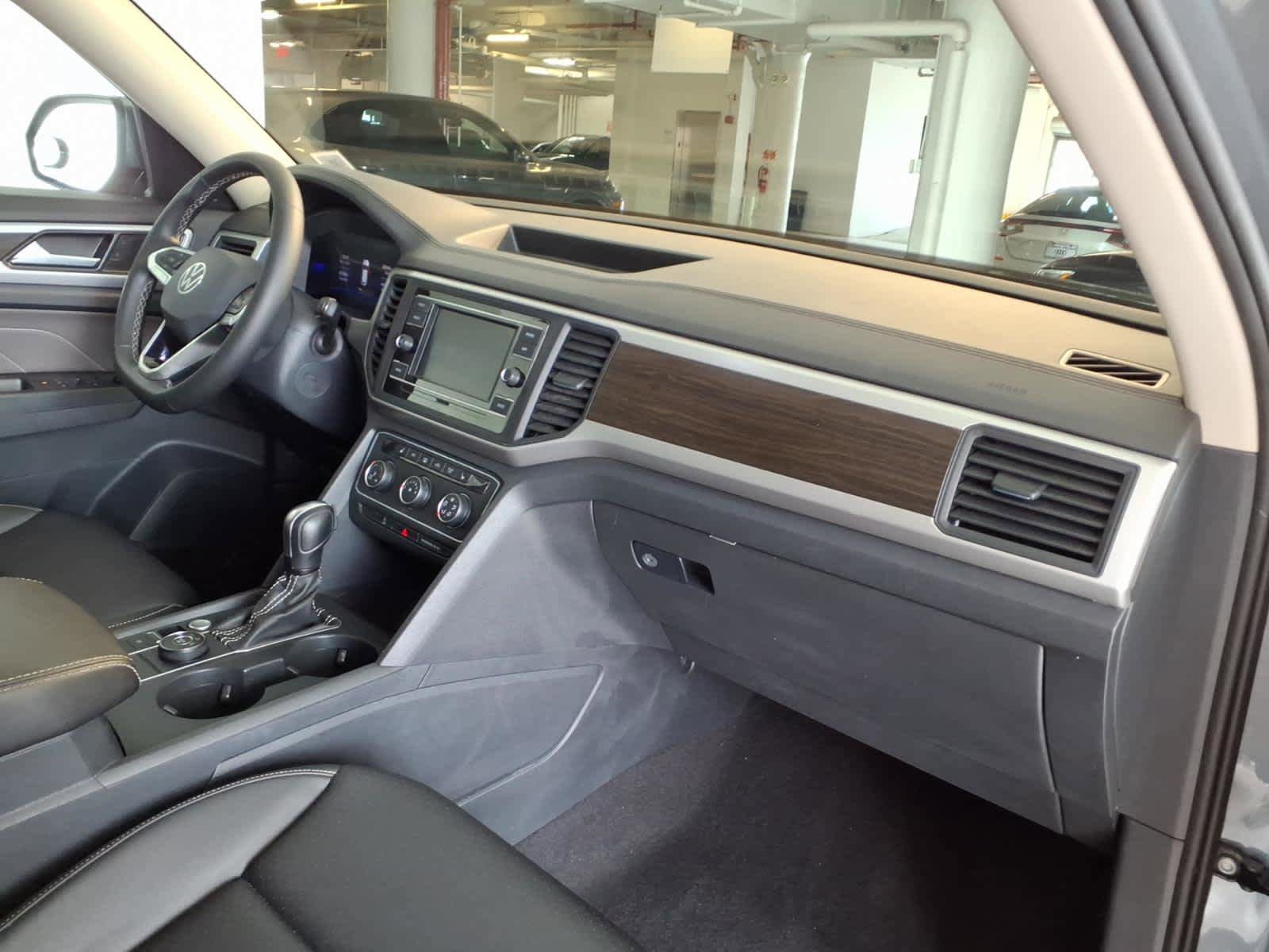 Used 2023 Volkswagen Atlas SE AWD/4WD image 22