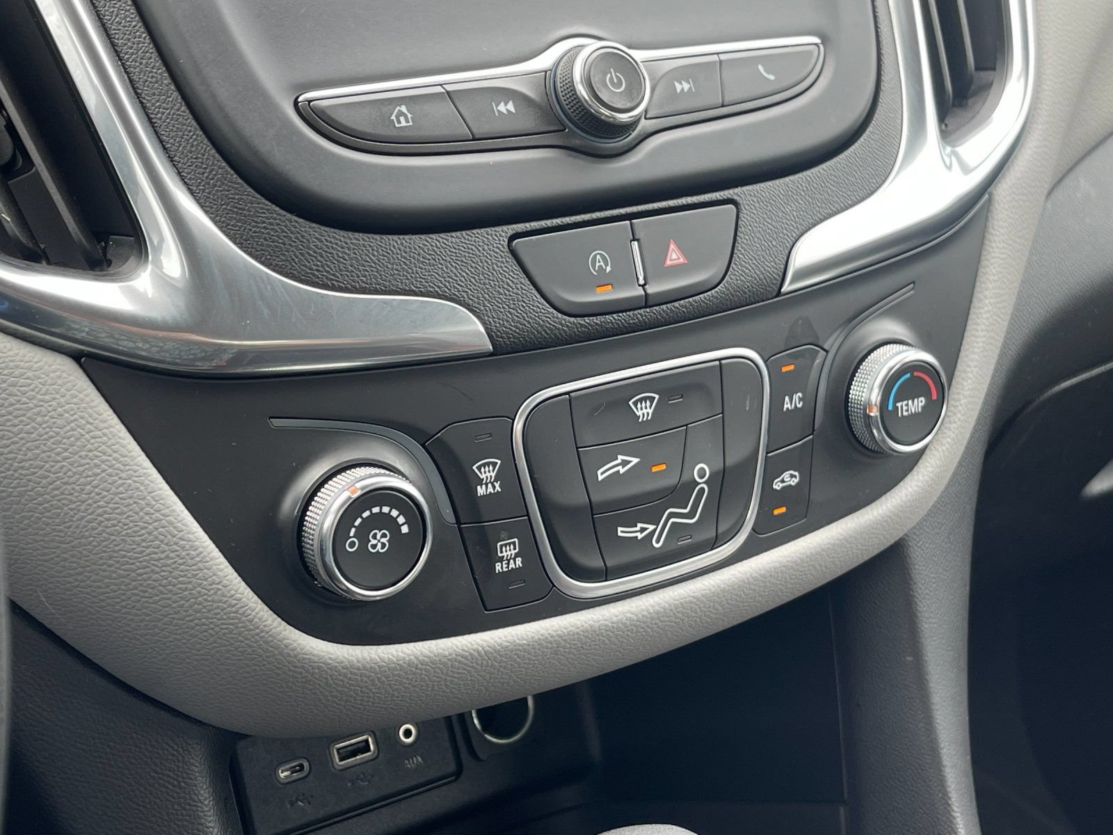 Used 2022 Chevrolet Equinox LS AWD/4WD image 22