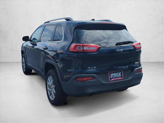 Used 2018 Jeep Cherokee Latitude Plus w/ Cold Weather Group AWD/4WD image 8