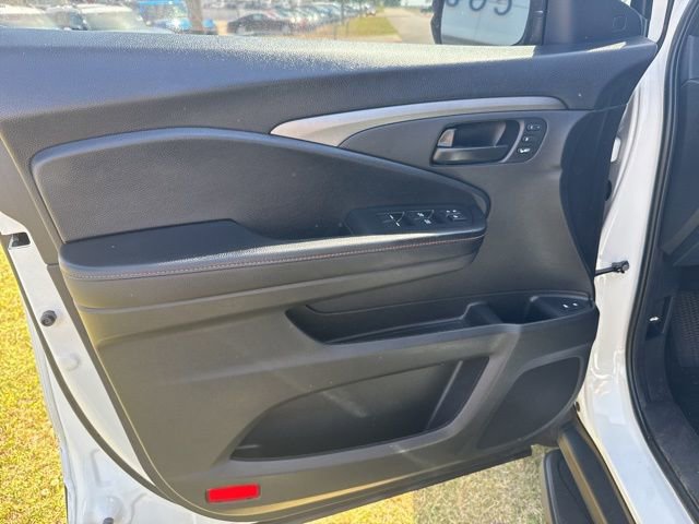 Used 2022 Honda Pilot TrailSport image 10
