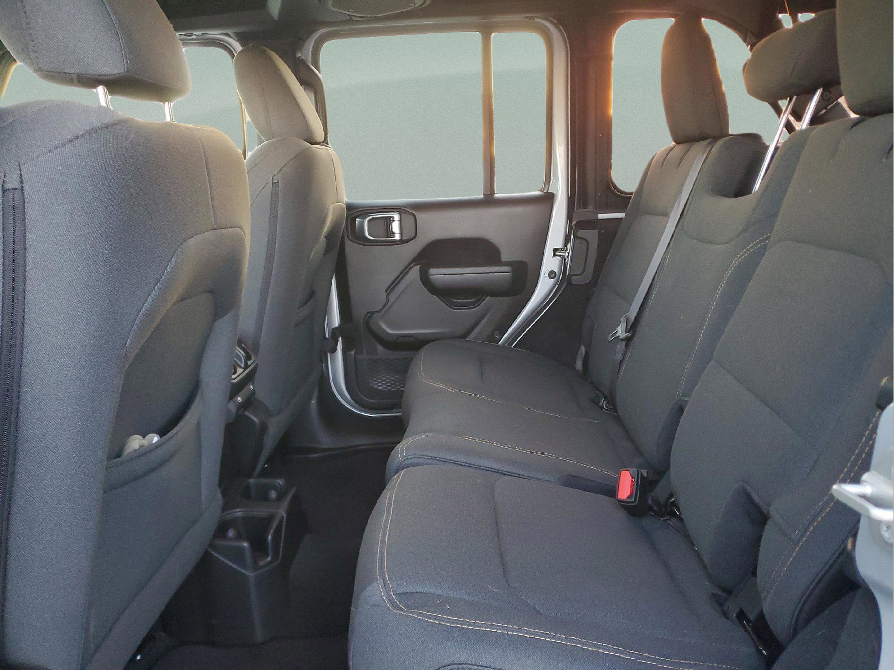 Certified 2024 Jeep Wrangler Sport S image 9