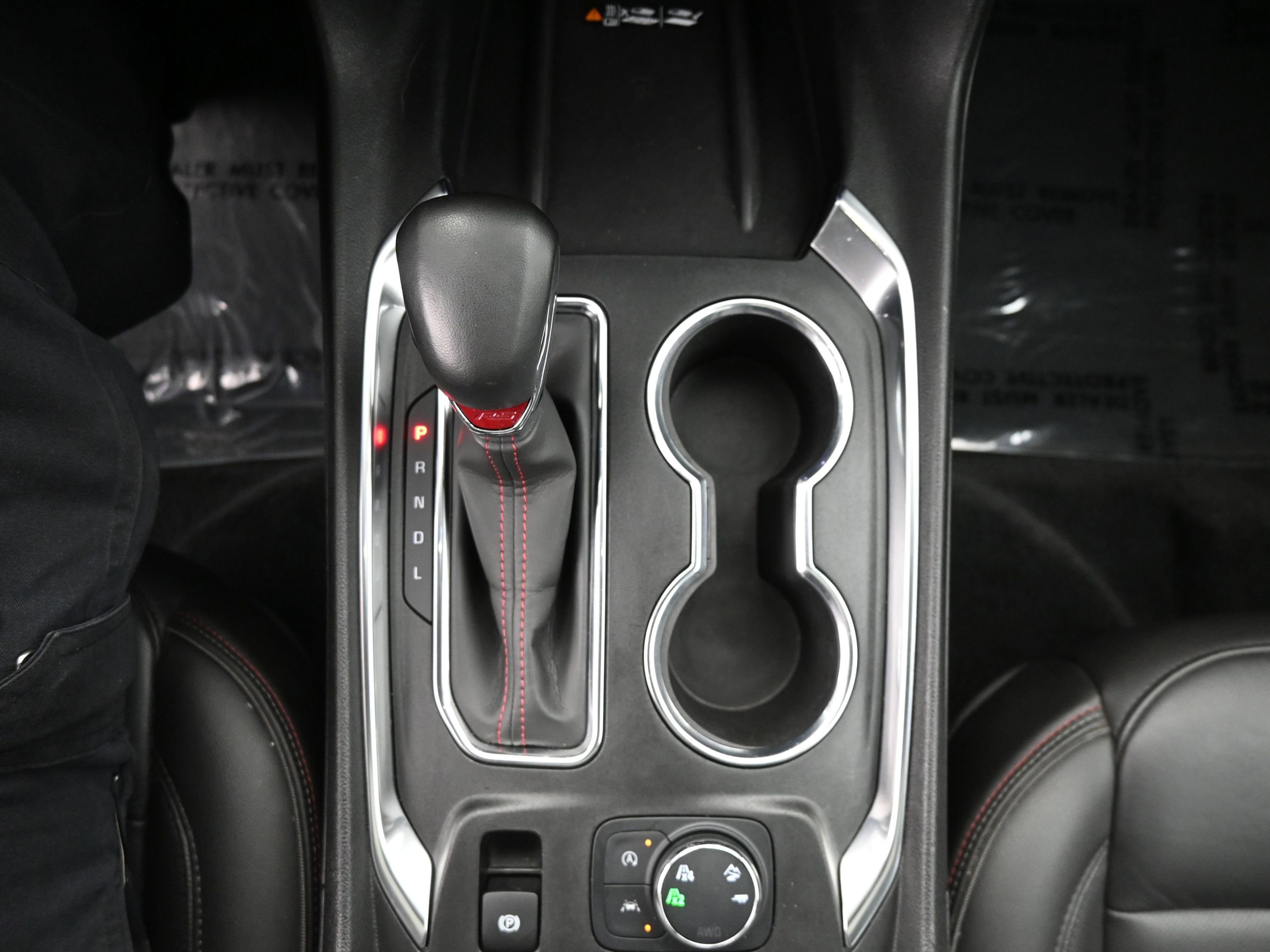 Used 2023 Chevrolet Traverse RS image 14