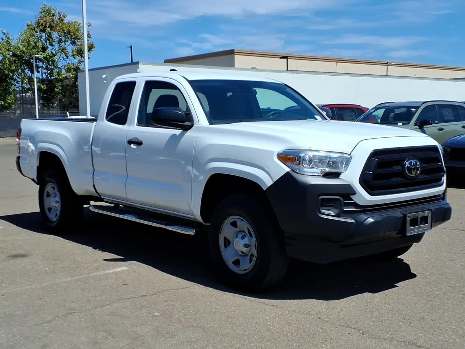 Used 2020 Toyota Tacoma SR RWD image 3