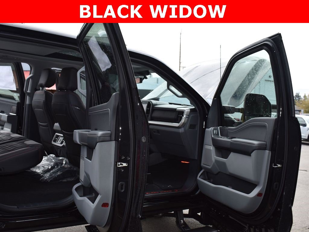 New 2025 Ford F250 XLT w/ Black Appearance Package image 29