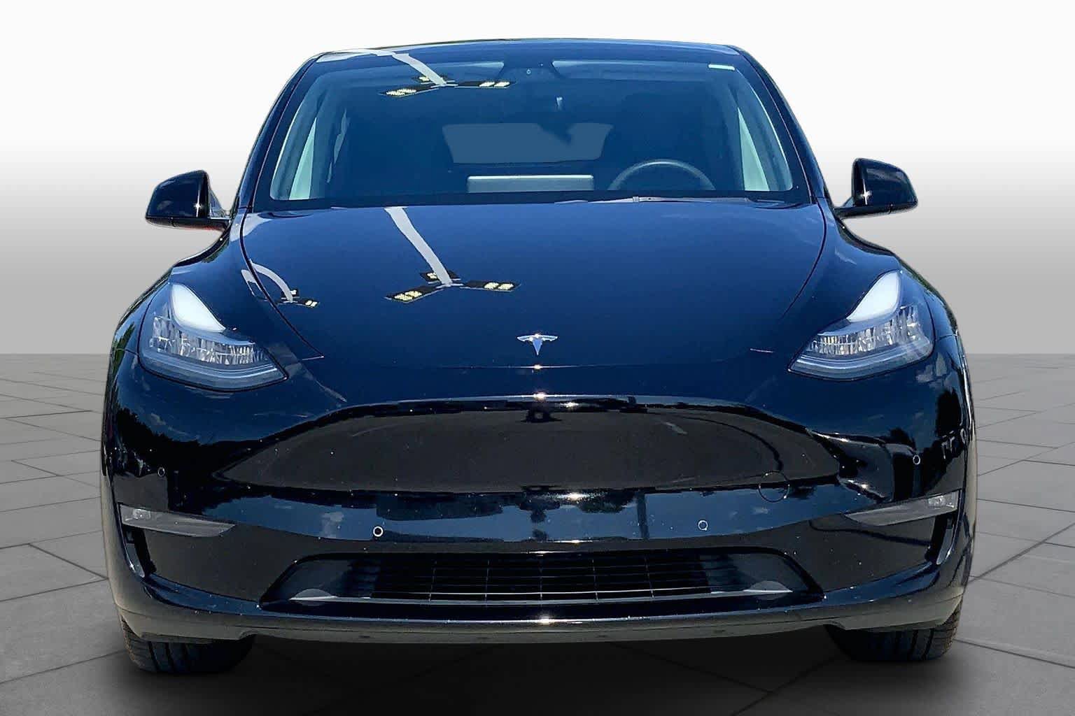 Used 2021 Tesla Model Y Long Range AWD/4WD image 3