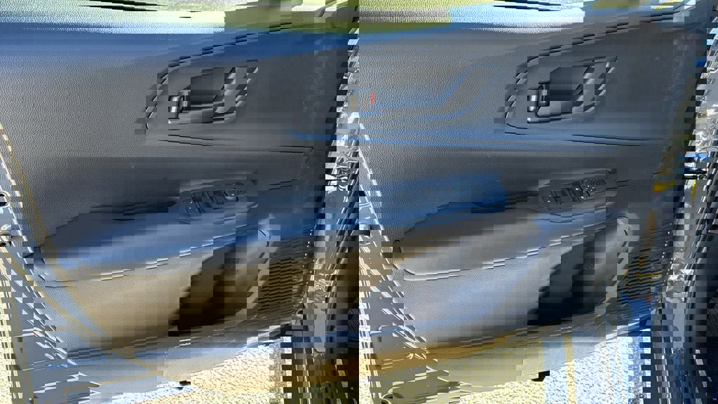 New 2026 Toyota Prius Plug-In Hybrid image 13