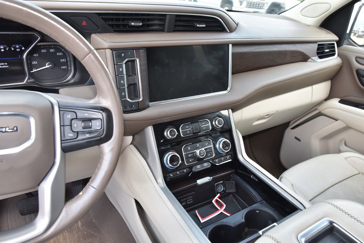 Used 2021 GMC Yukon Denali AWD/4WD image 8