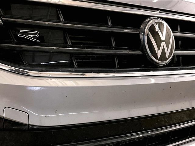 Used 2024 Volkswagen Tiguan SE R-Line AWD/4WD image 29
