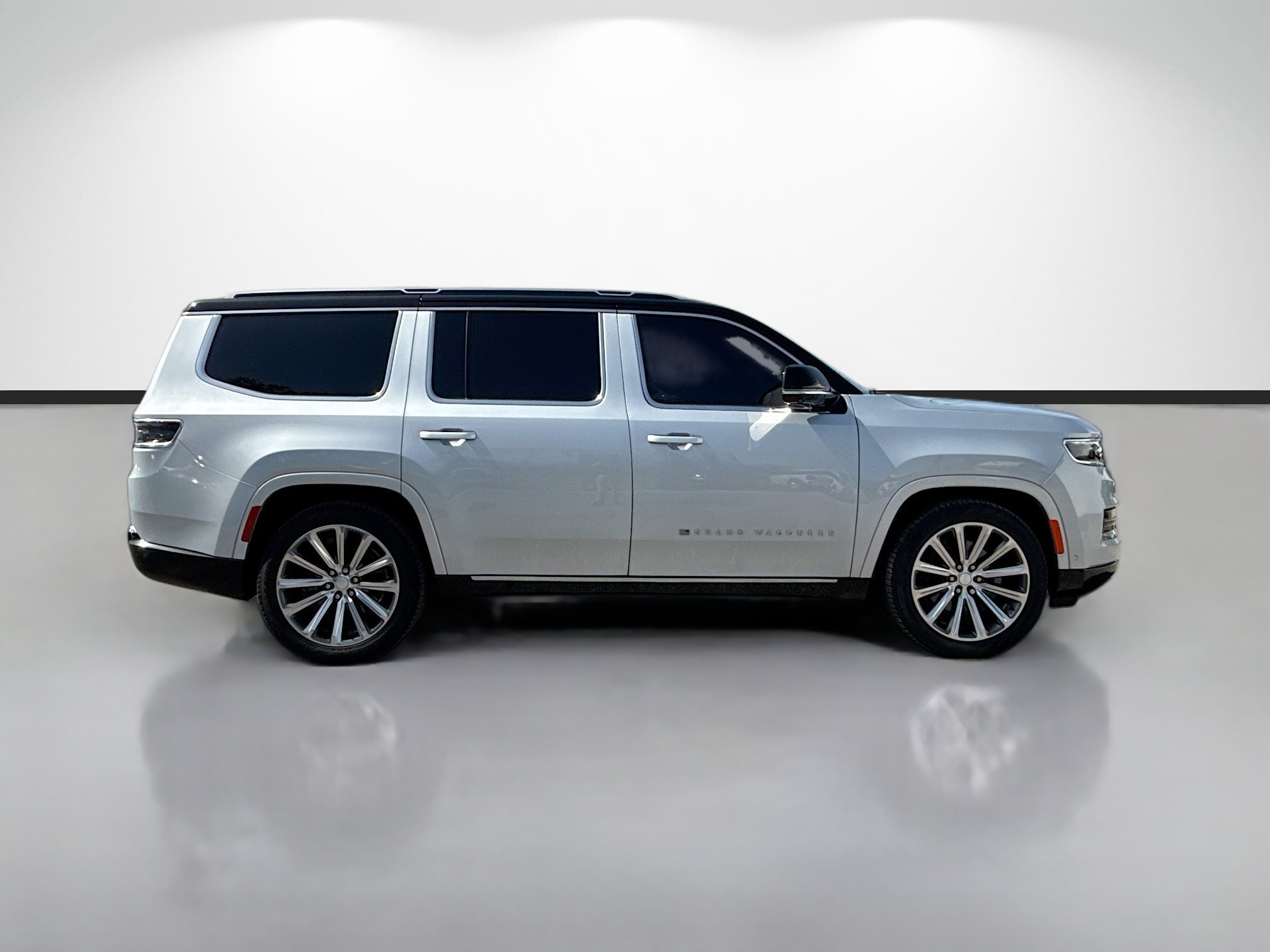 Used 2024 Jeep Grand Wagoneer Series I AWD/4WD image 2