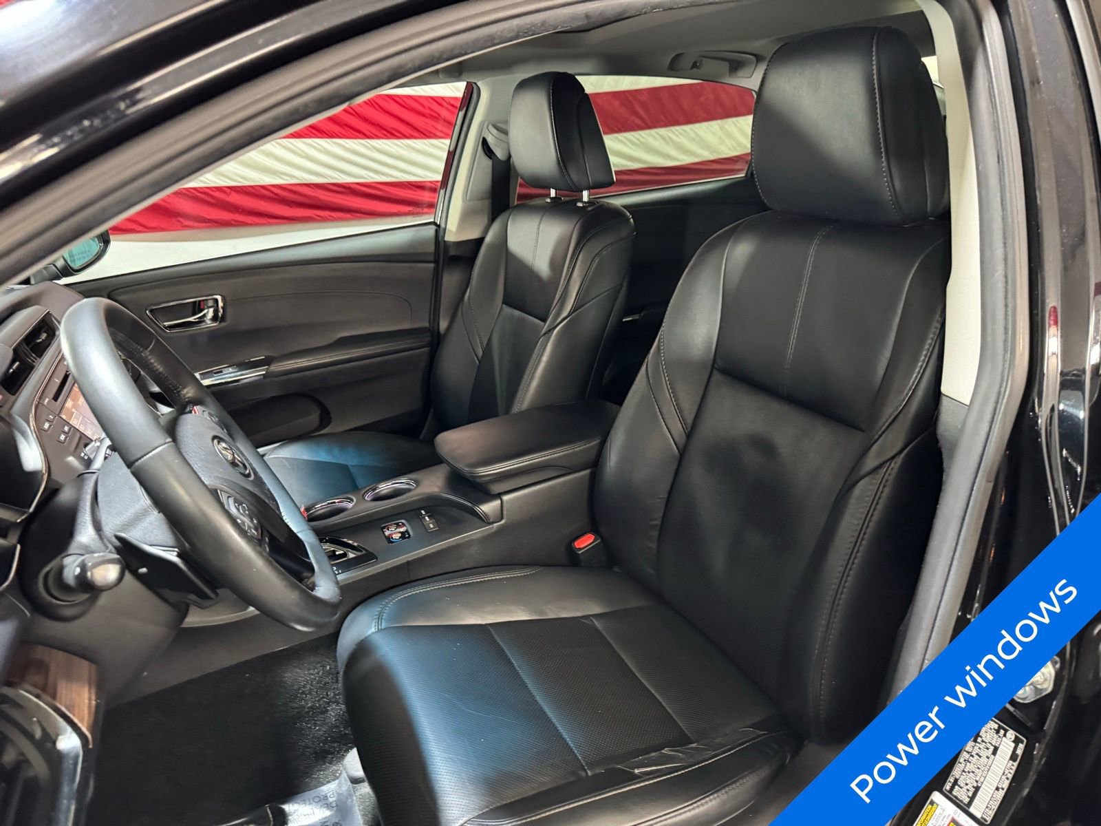 Used 2015 Toyota Avalon Limited image 9