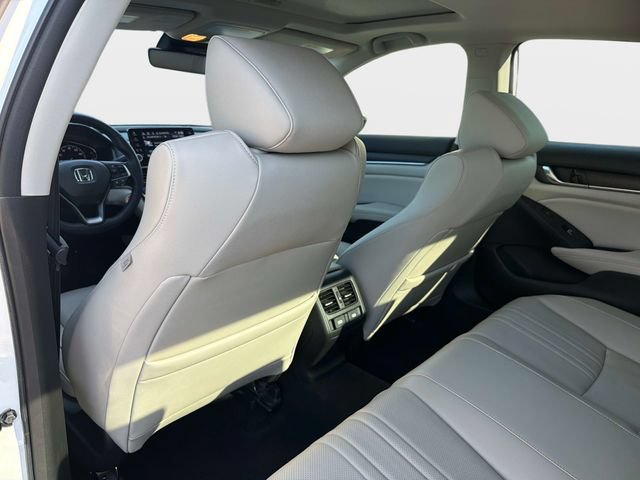 Used 2022 Honda Accord Touring image 13