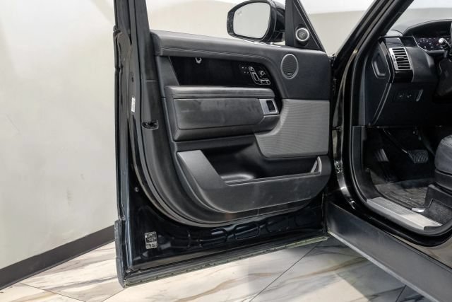 Used 2019 Land Rover Range Rover Supercharged AWD/4WD image 52