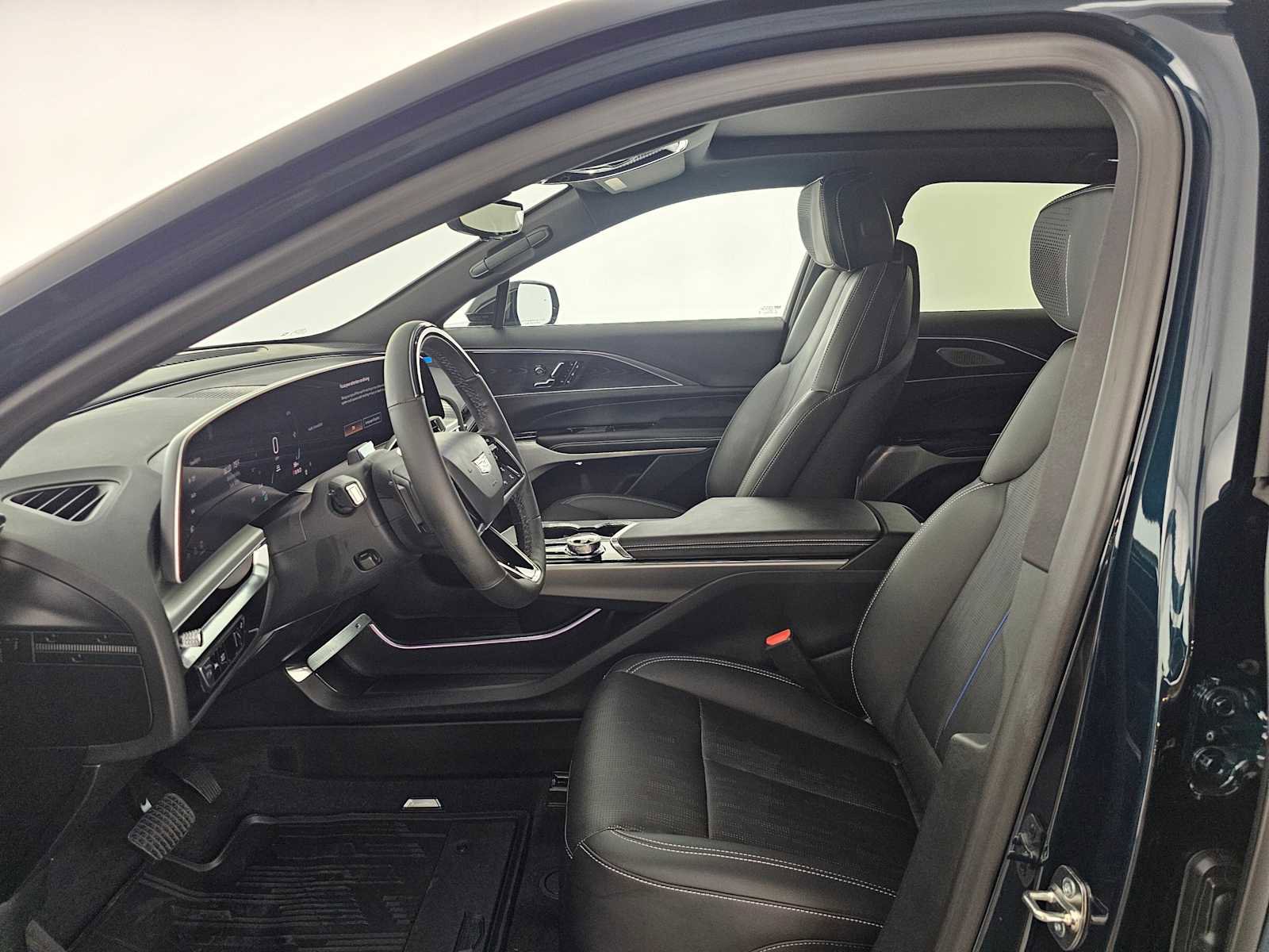 New 2025 Cadillac Lyriq Luxury w/ LPO, Red Accent Package image 21