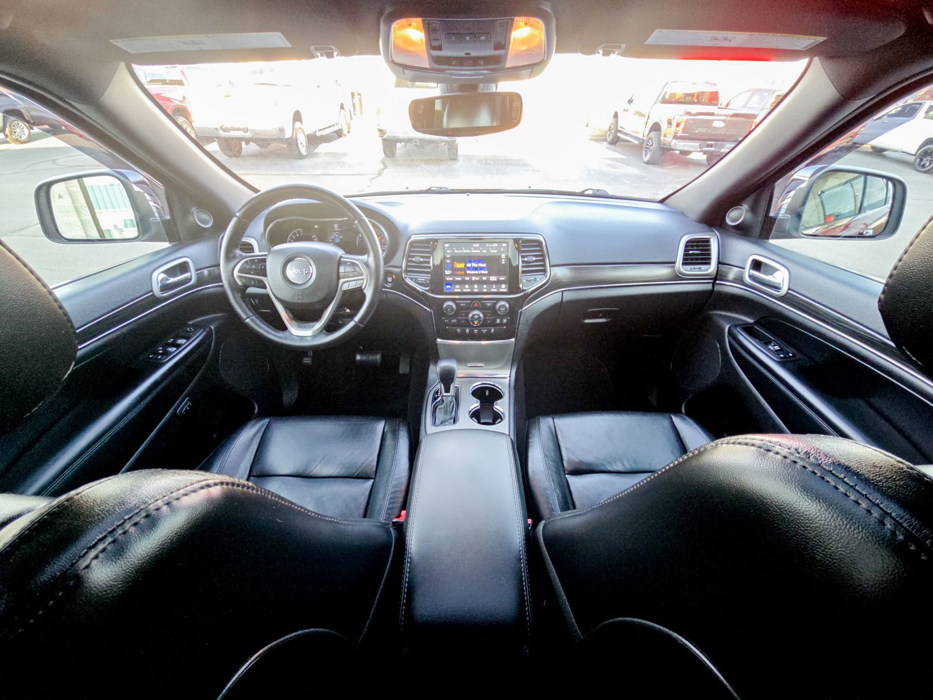 Used 2022 Jeep Grand Cherokee Limited image 20