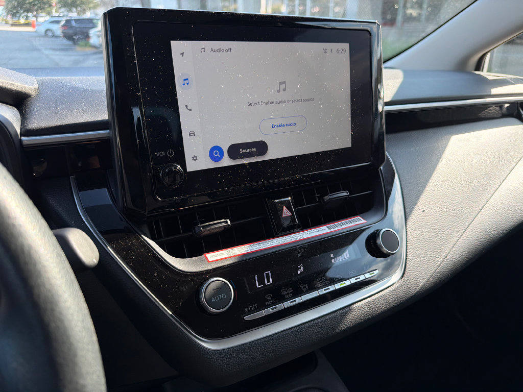 Used 2026 Toyota Corolla LE FWD image 32
