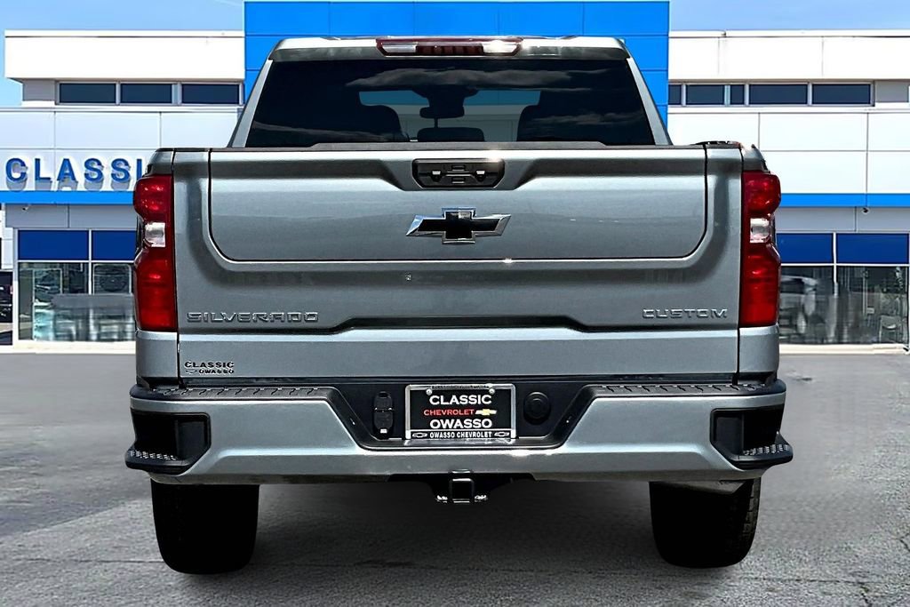 New 2026 Chevrolet Silverado 1500 Custom image 4