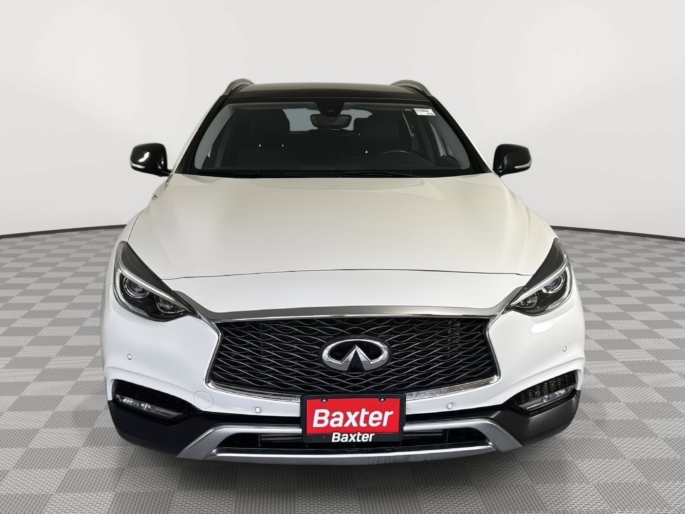 Used 2018 INFINITI QX30 Premium w/ Navigation Package AWD/4WD image 2