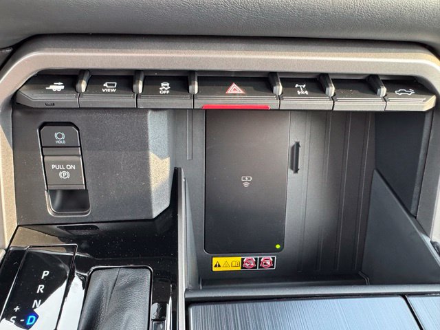 New 2026 Toyota Tundra Platinum w/ TRD Off-Road Package AWD/4WD image 32