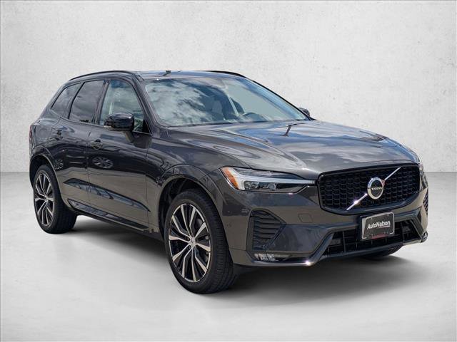 Used 2025 Volvo XC60 B5 Plus w/ Protection Package Premier AWD/4WD image 3