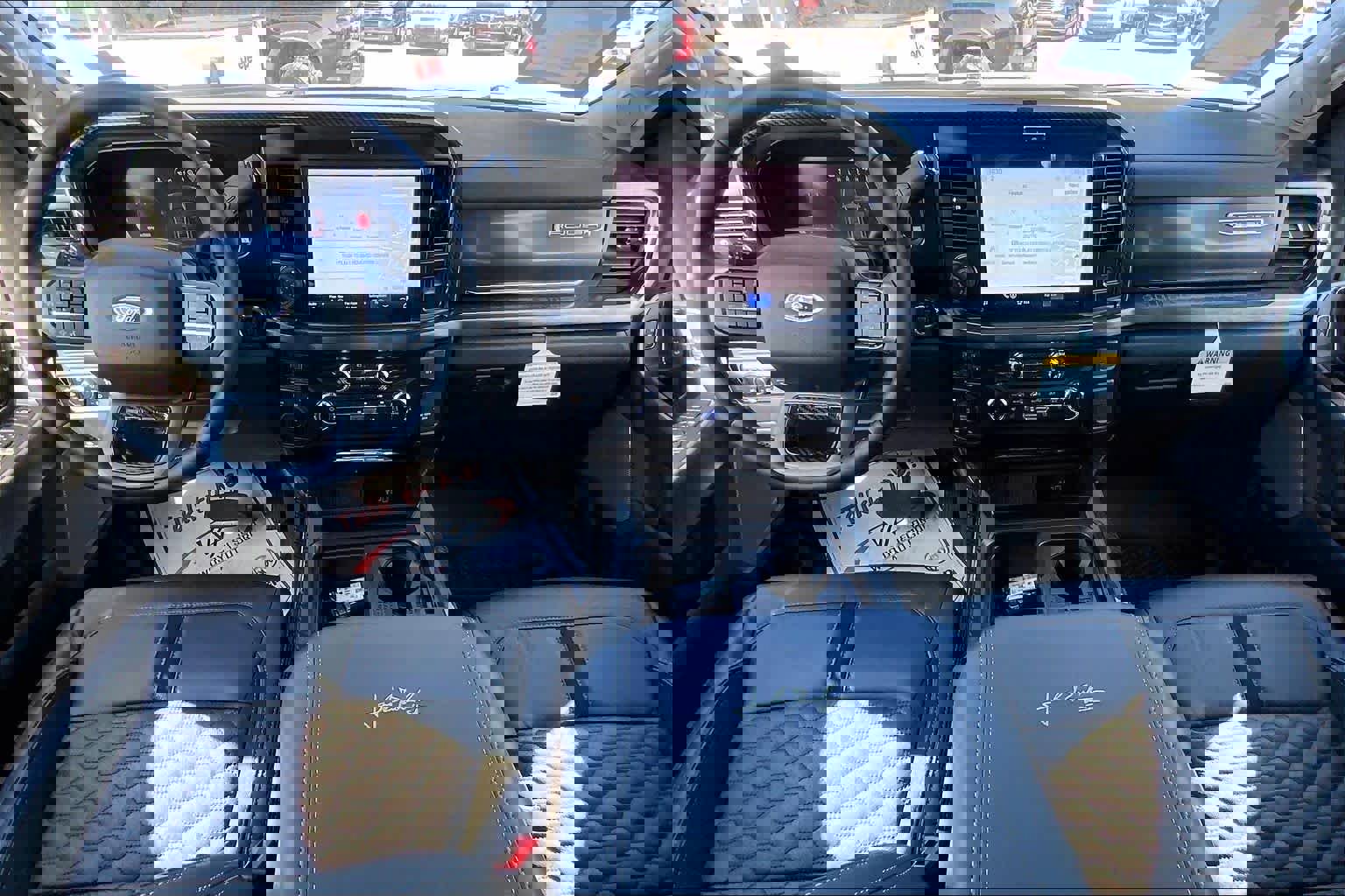 New 2026 Ford F250 Lariat w/ Black Appearance Package image 5