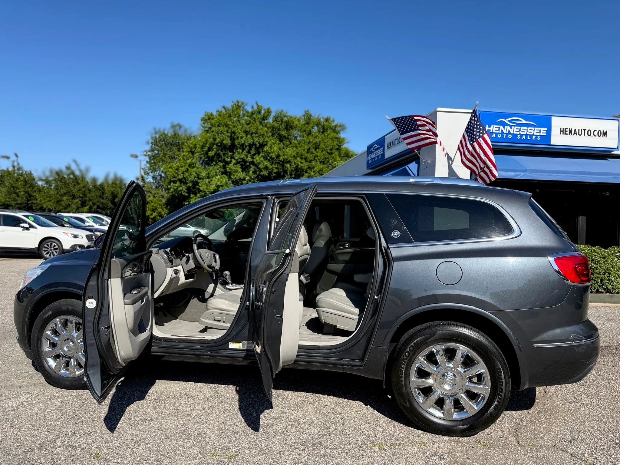 Used 2014 Buick Enclave Leather FWD image 25