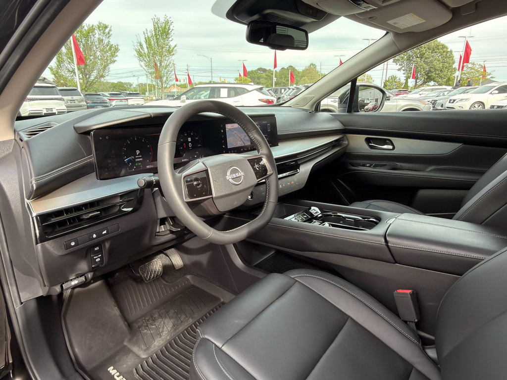 Used 2025 Nissan Murano SL image 11