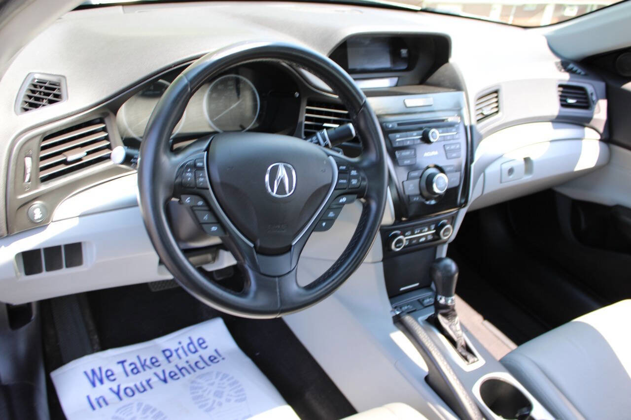 Used 2017 Acura ILX image 9