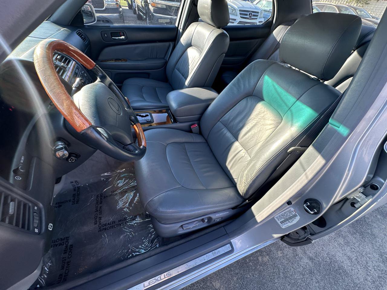 Used 1999 Lexus LS 400 w/ Premium Pkg RWD image 13