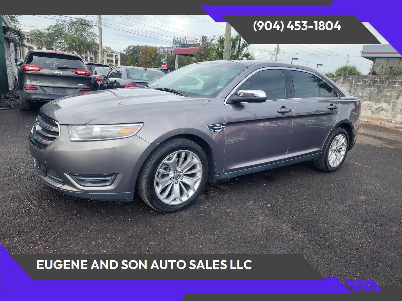 Used 2013 Ford Taurus Limited FWD image 1