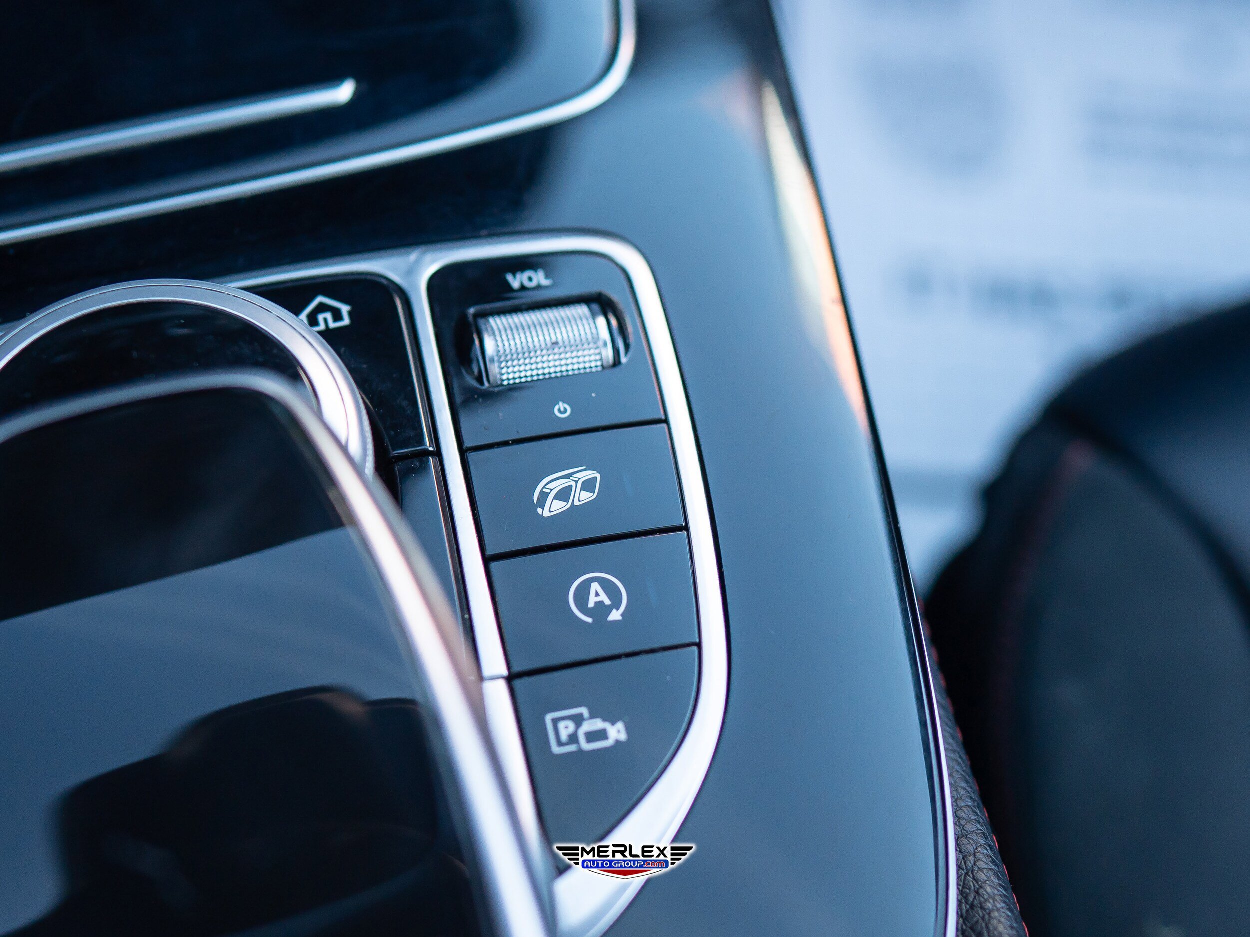 Used 2020 Mercedes-Benz E 53 AMG 4MATIC Sedan w/ Driver Assistance Package image 38