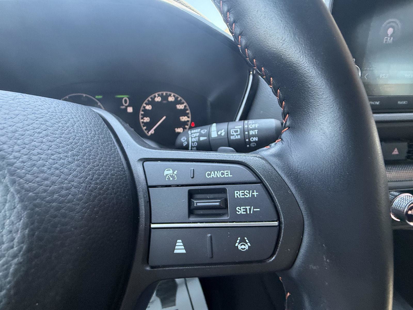 Used 2025 Honda CR-V Sport image 9