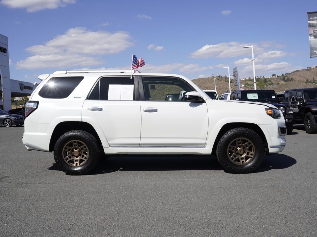 Used 2016 Toyota 4Runner Limited AWD/4WD image 3