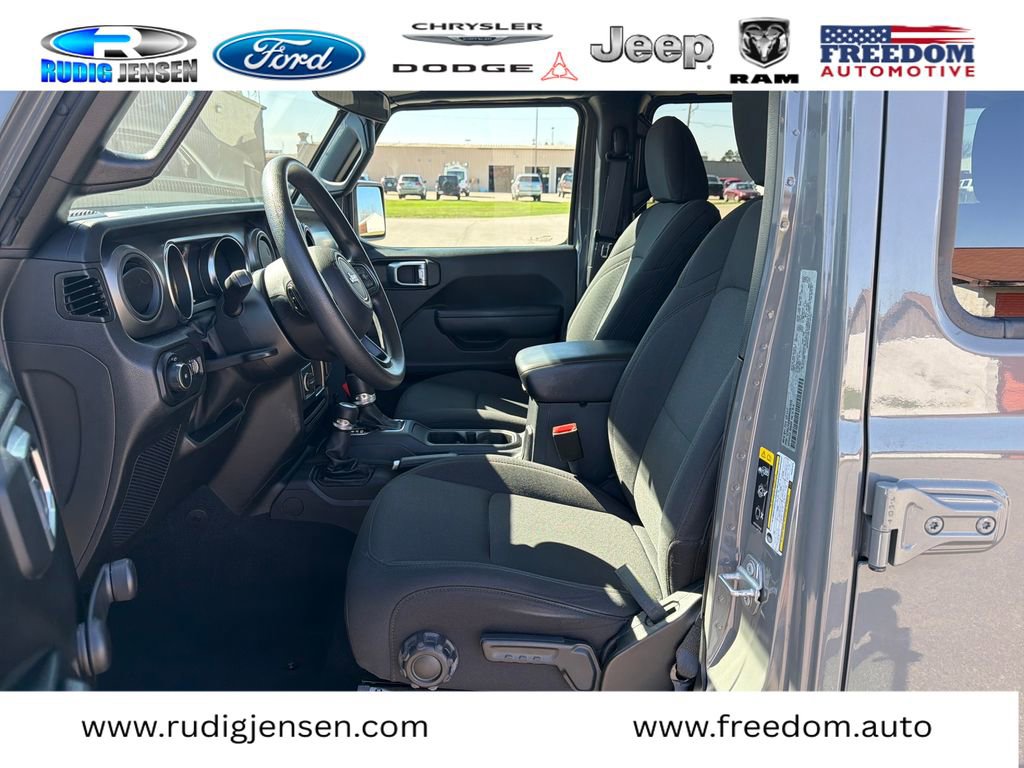 Used 2022 Jeep Wrangler Unlimited Sport AWD/4WD image 9