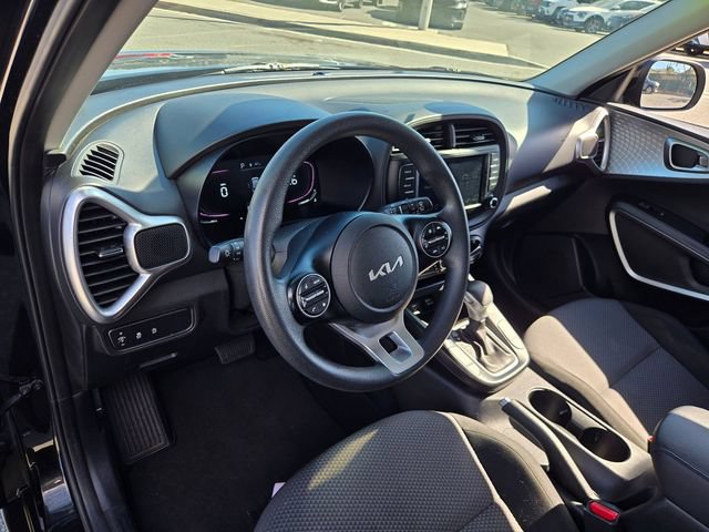 Used 2024 Kia Soul LX w/ Option Group 015 FWD image 8