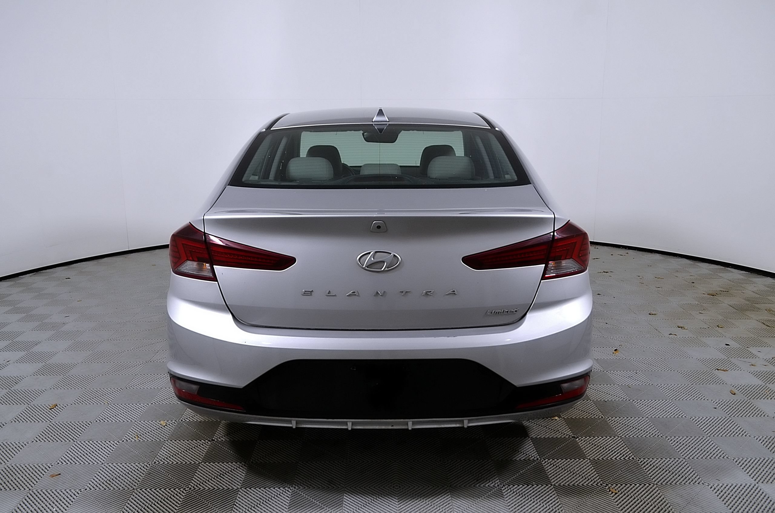 Used 2020 Hyundai Elantra Limited w/ Ultimate Package 03 FWD image 8