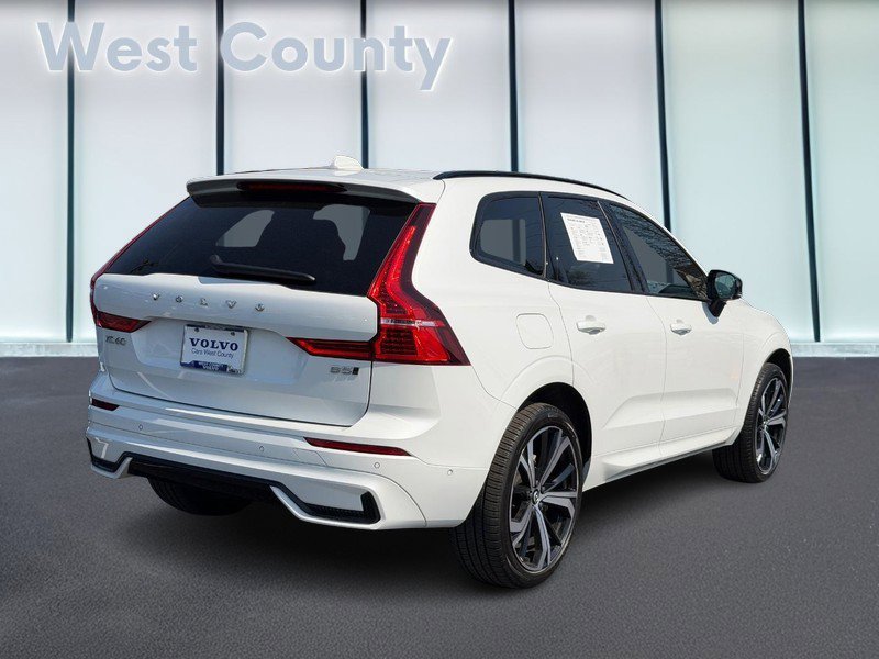 Certified 2024 Volvo XC60 B5 Ultimate w/ Climate Package AWD/4WD image 4
